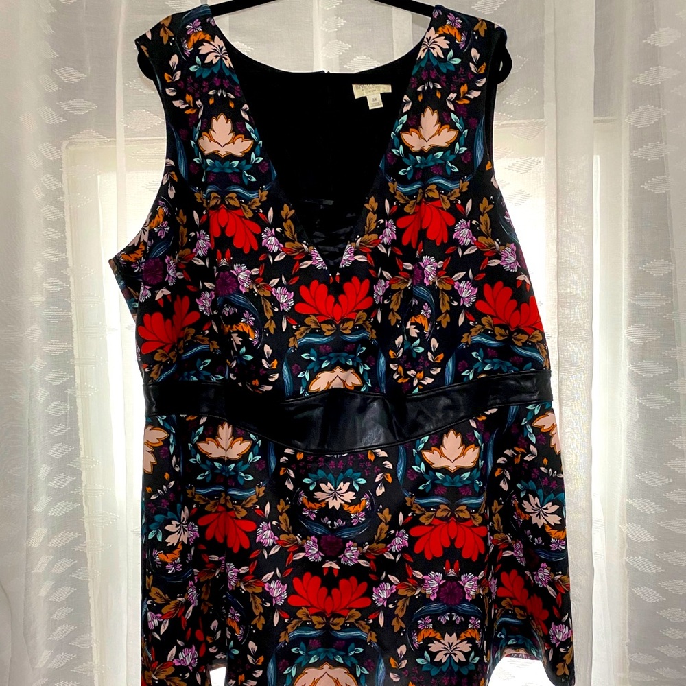 Bisou Bisou Floral Paisley Peplum Pleather Top
